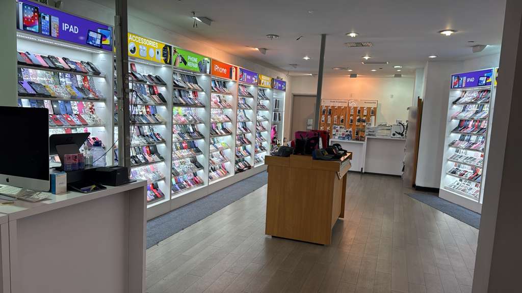 Smart Fix Phone Repair - Repair Station