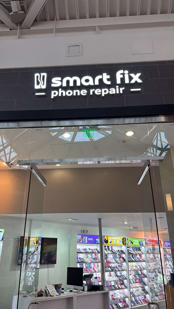 Smart Fix Phone Repair - Store Front